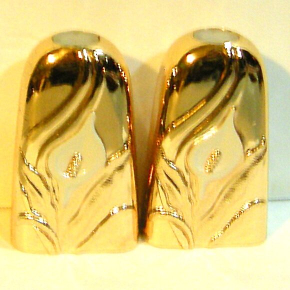 Vintage Salt And Pepper Shakers Calla Lilly Design Tarnish Resistant Japan - Picture 2 of 5